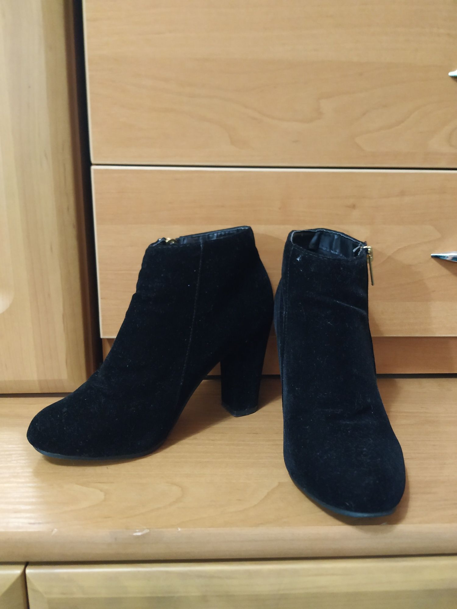 Черные туфли, полуботинки женские на каблуке