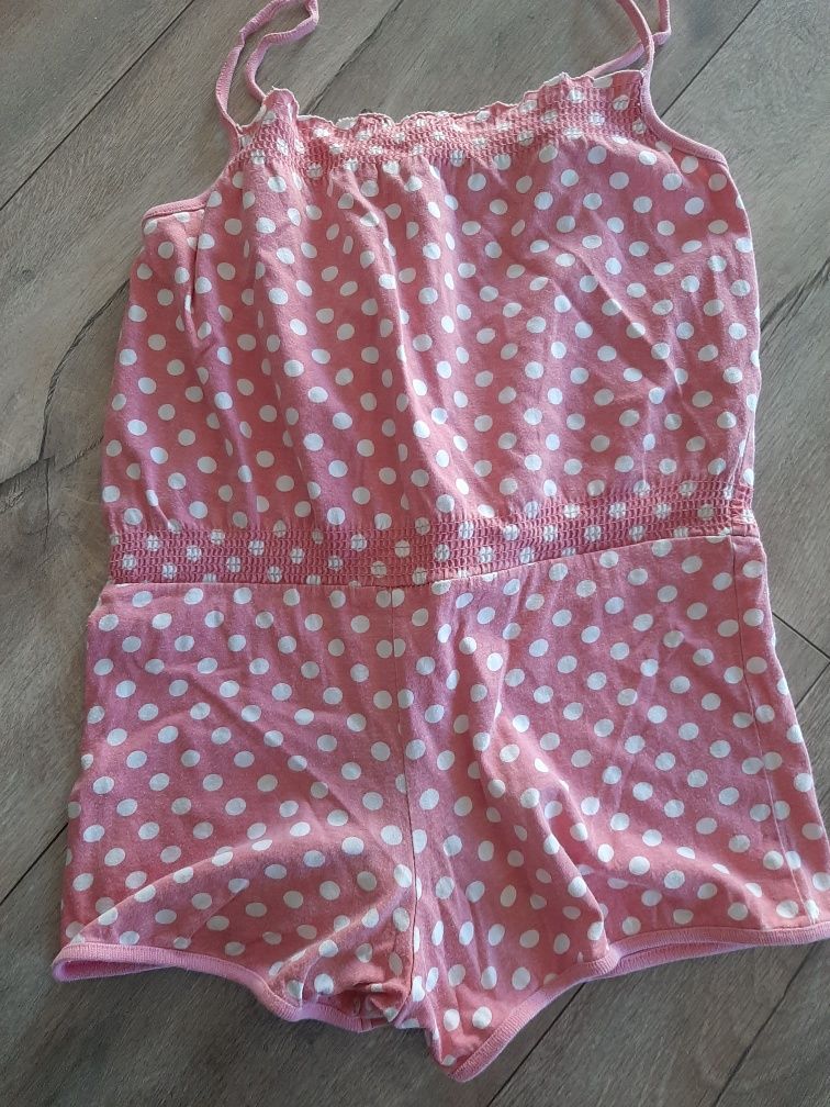 Kombinezon dziewczęcy kropki groszki piżama 128 134