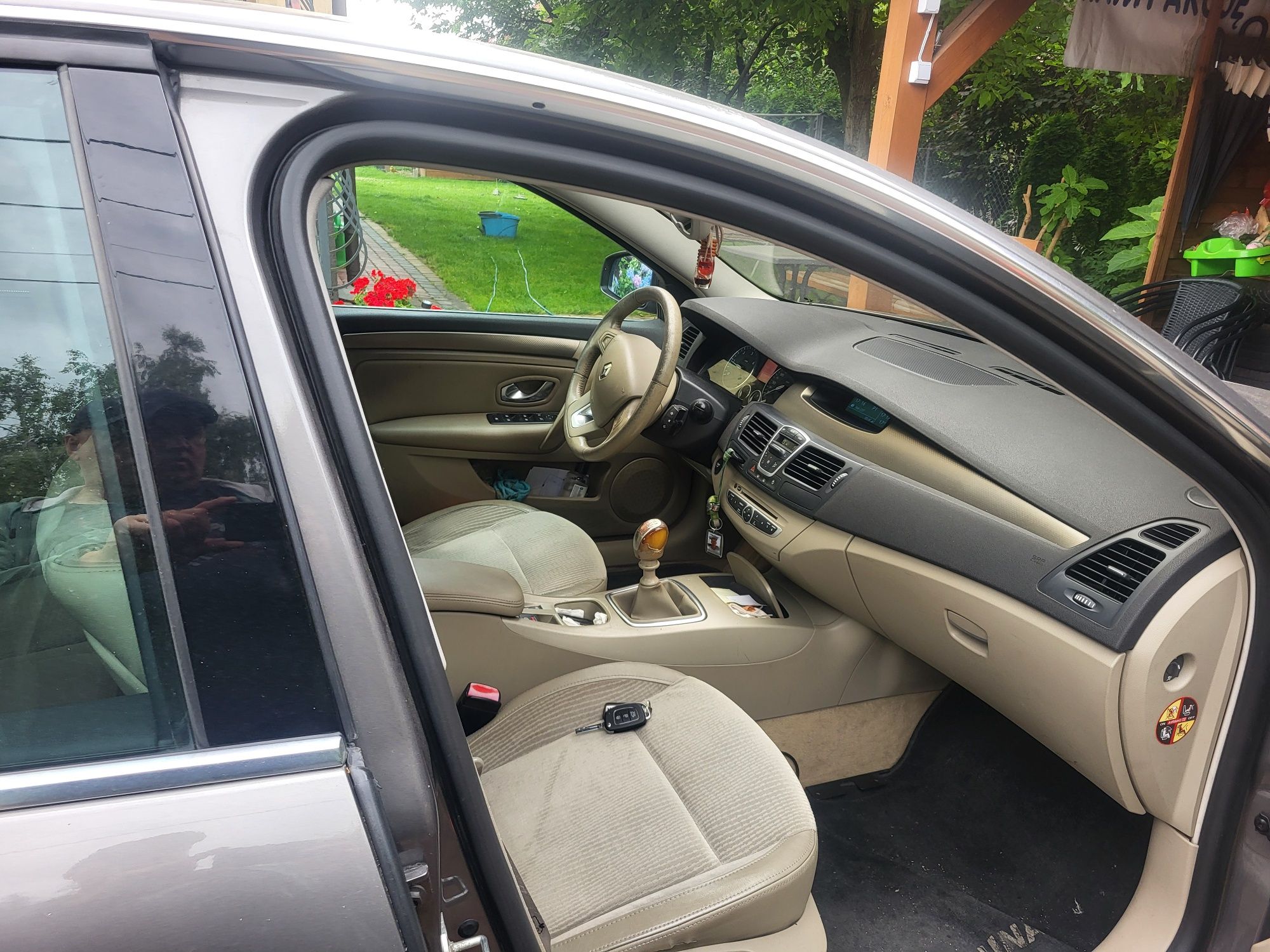 Sprzedam renault laguna 3   2.0 d