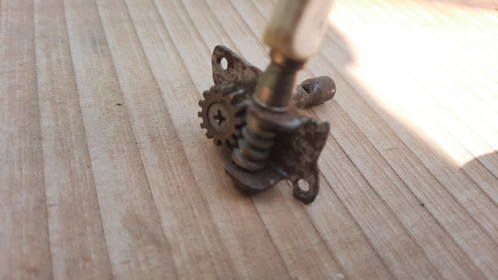 Колки для гітари 
242 PC
Диски відрізни, шліфувальні, по