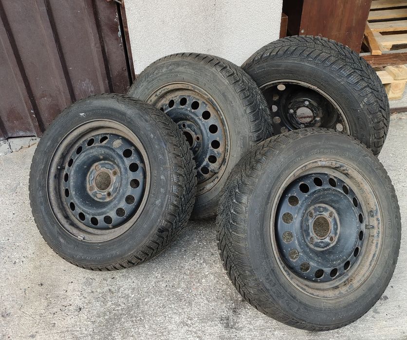 Opony zimowe na felgach stalowych
