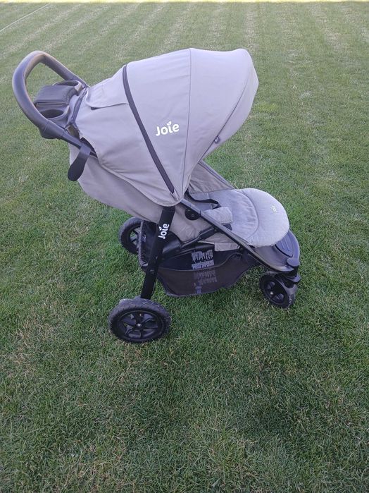 Wózek spacerowy Joie