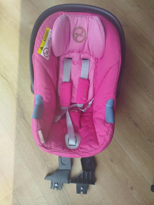 Fotelik cybex i adaptery