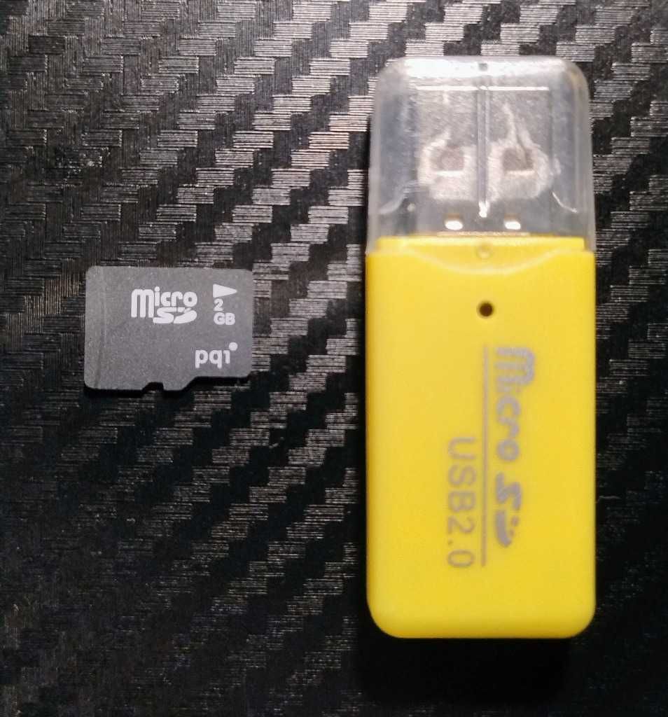 Karta microSD 2Gb z adapterem USB, do starszych urządzeń