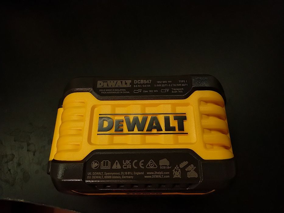 Akumulator DeWalt 9ah orginał , nowy , gwarancja