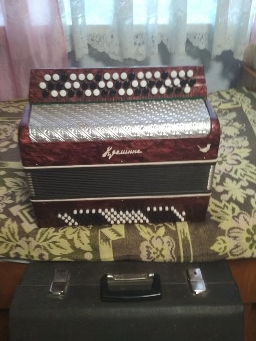 Продам баян,,восток,