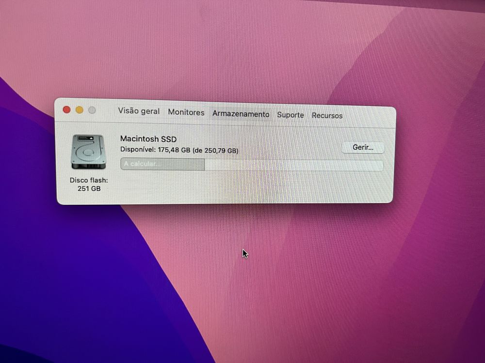 iMac 21,5 Late 2015  Com teclado e rato APPLE !!!