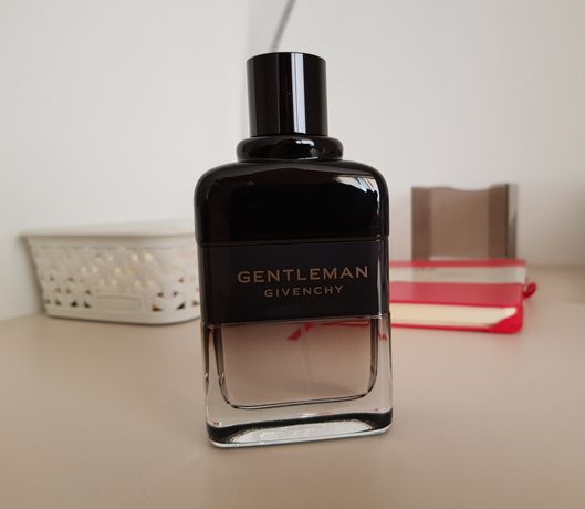 Продам парфум Givenchy Gentleman Boisee