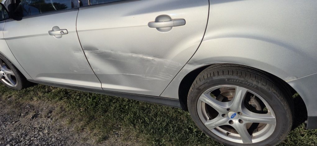 Ford Focus mk3 polift