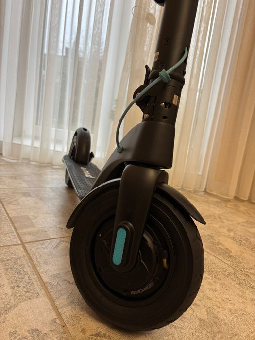 Продам Електросамокат Proove
