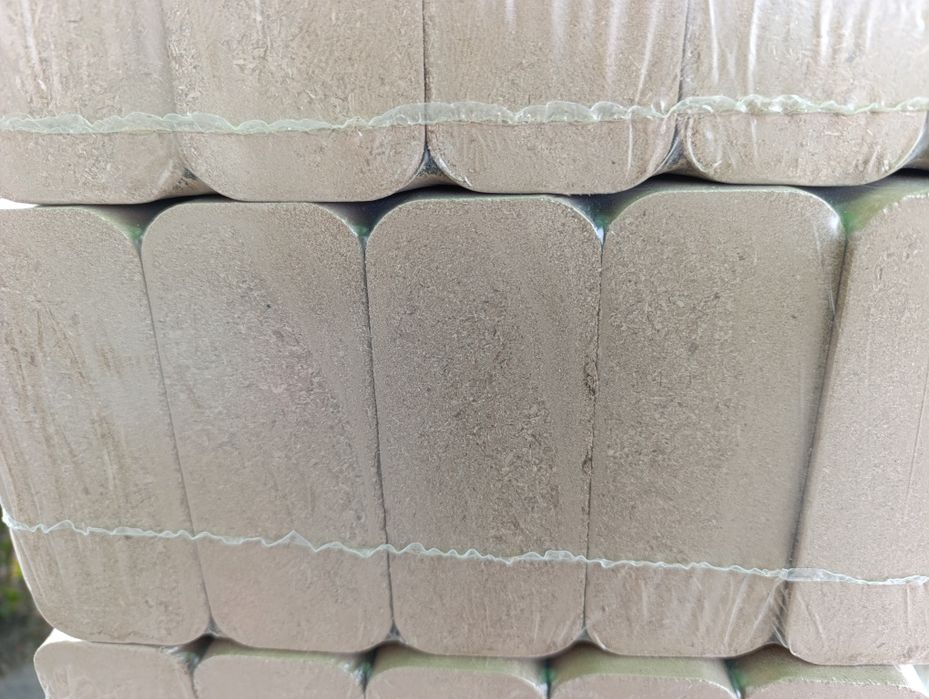 Виготовляємо брикети з дуба