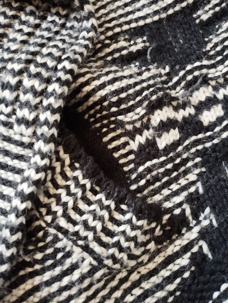 Sweter boho gruby