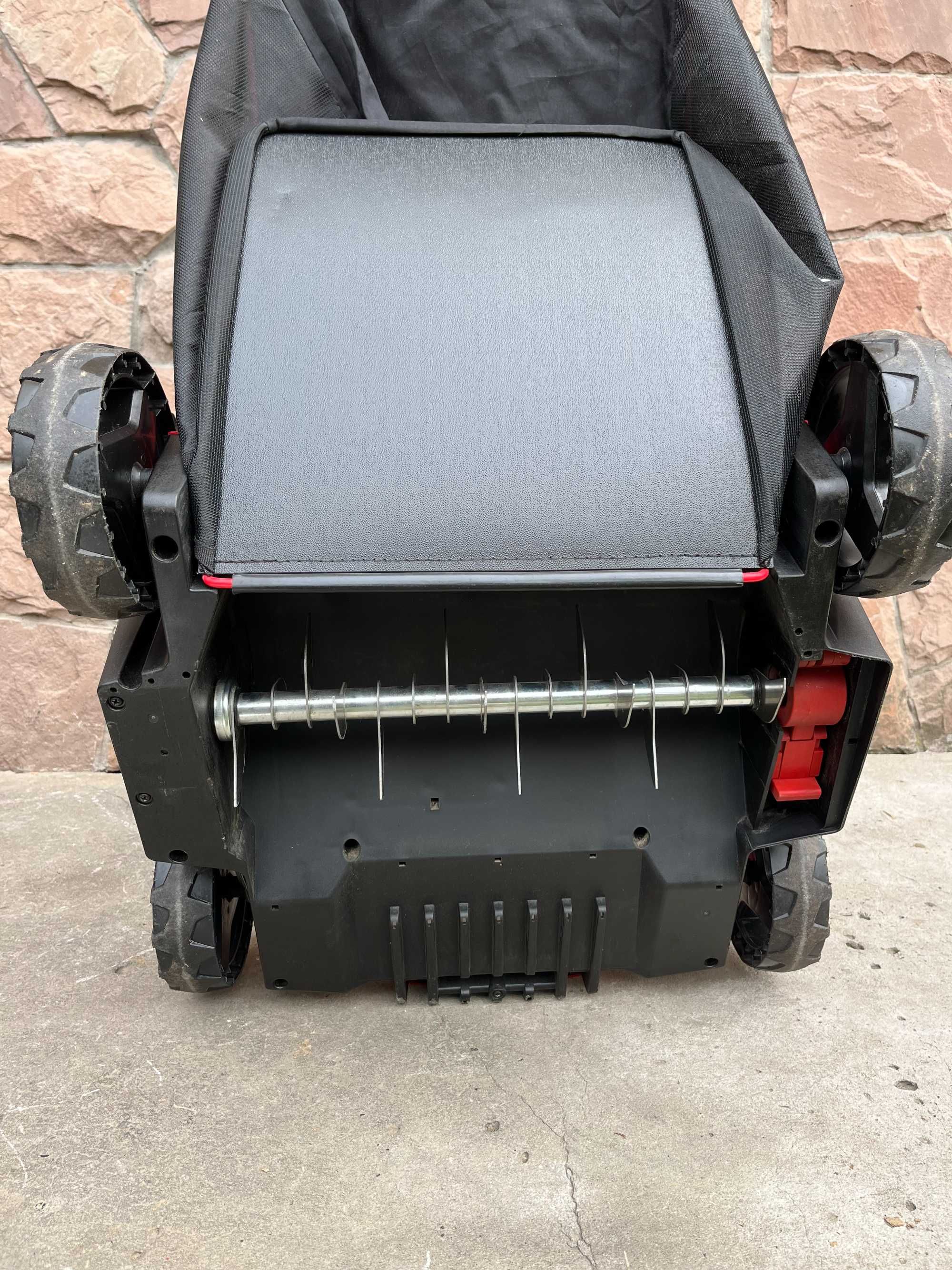 Аератор-скарифікатор акумуляторний Einhell X-Change GE-SA 36/35 Li-Sol