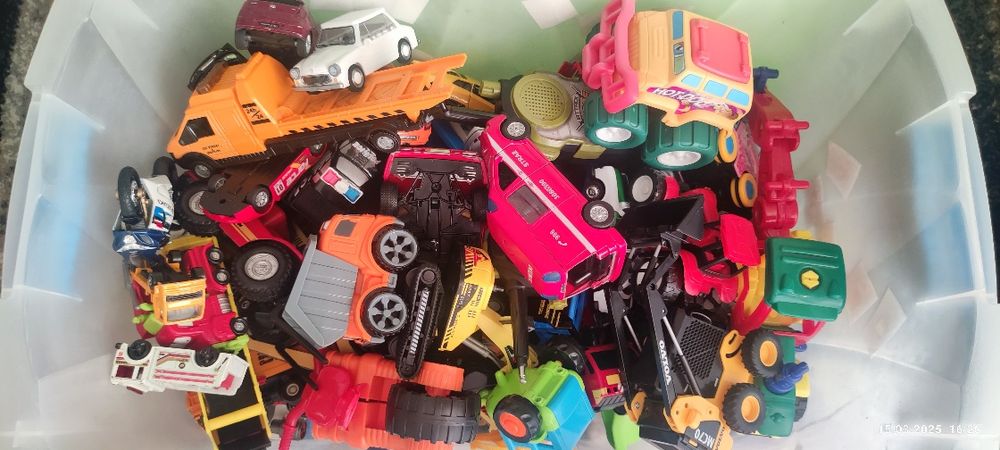 Samochodziki dla chłopca