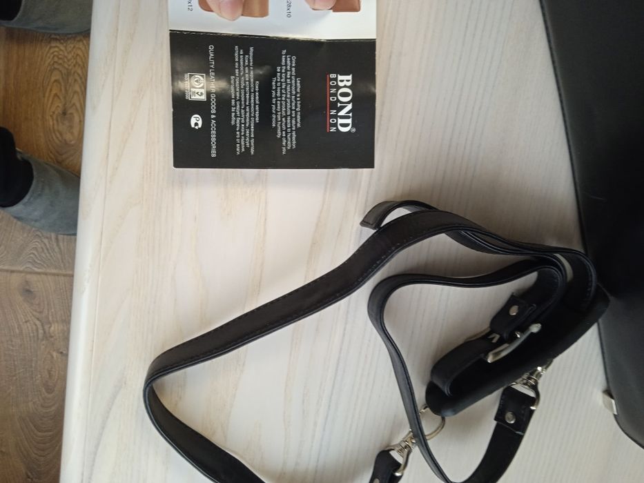 Шкіряний портфель BOND NON