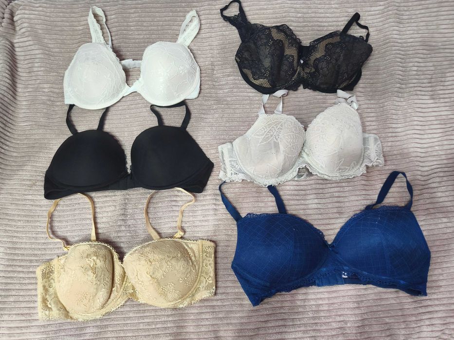 Komplet bielizny - biustonosz  body - Zestaw 25 sztuk bielizny L/80 C