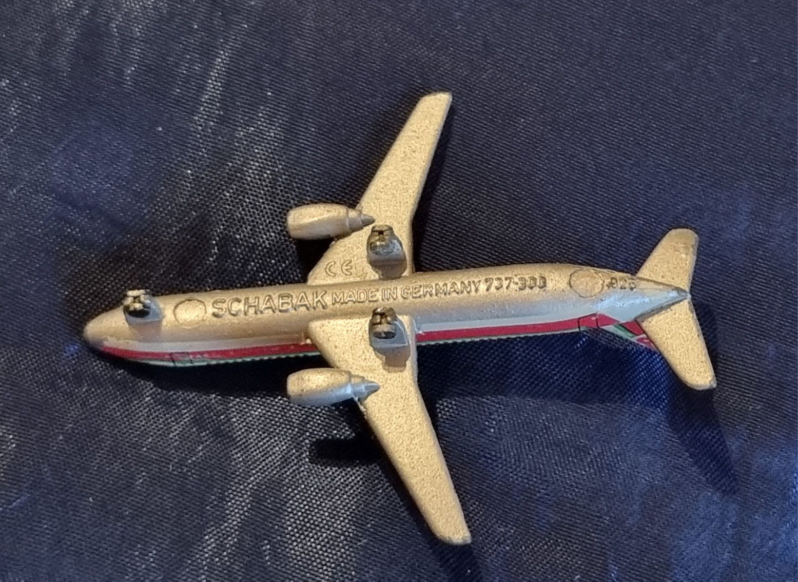 Avião Boeing 737 miniatura