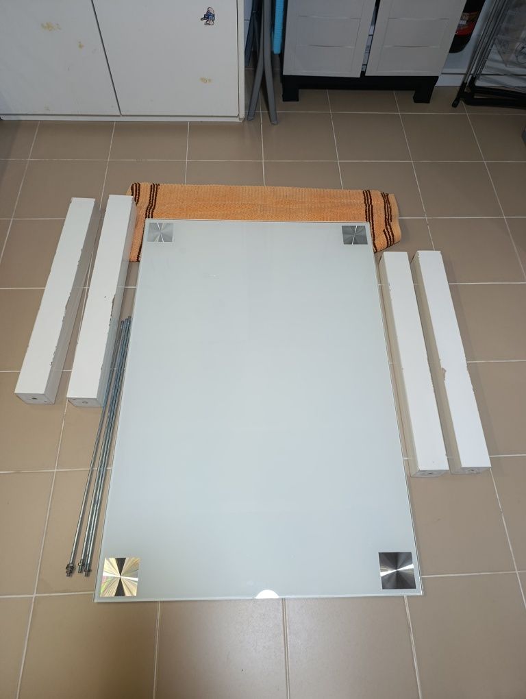 Vendo mesa de vidro