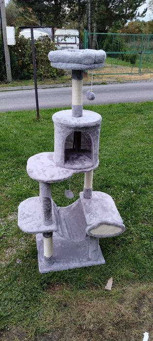 Nowy drapak dla kota