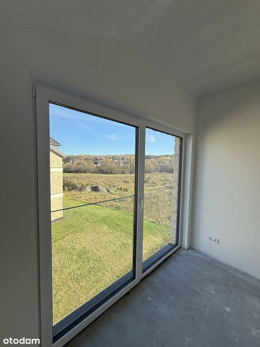 Mieszkanie z świetnym układem i balkonem francuskim w świetnym miejscu