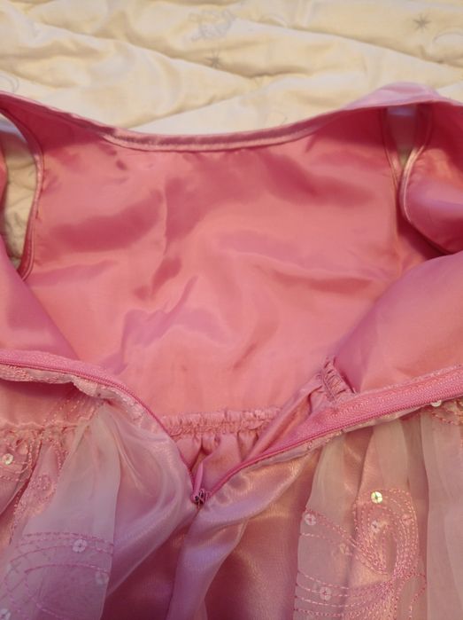 Платье на девочку.