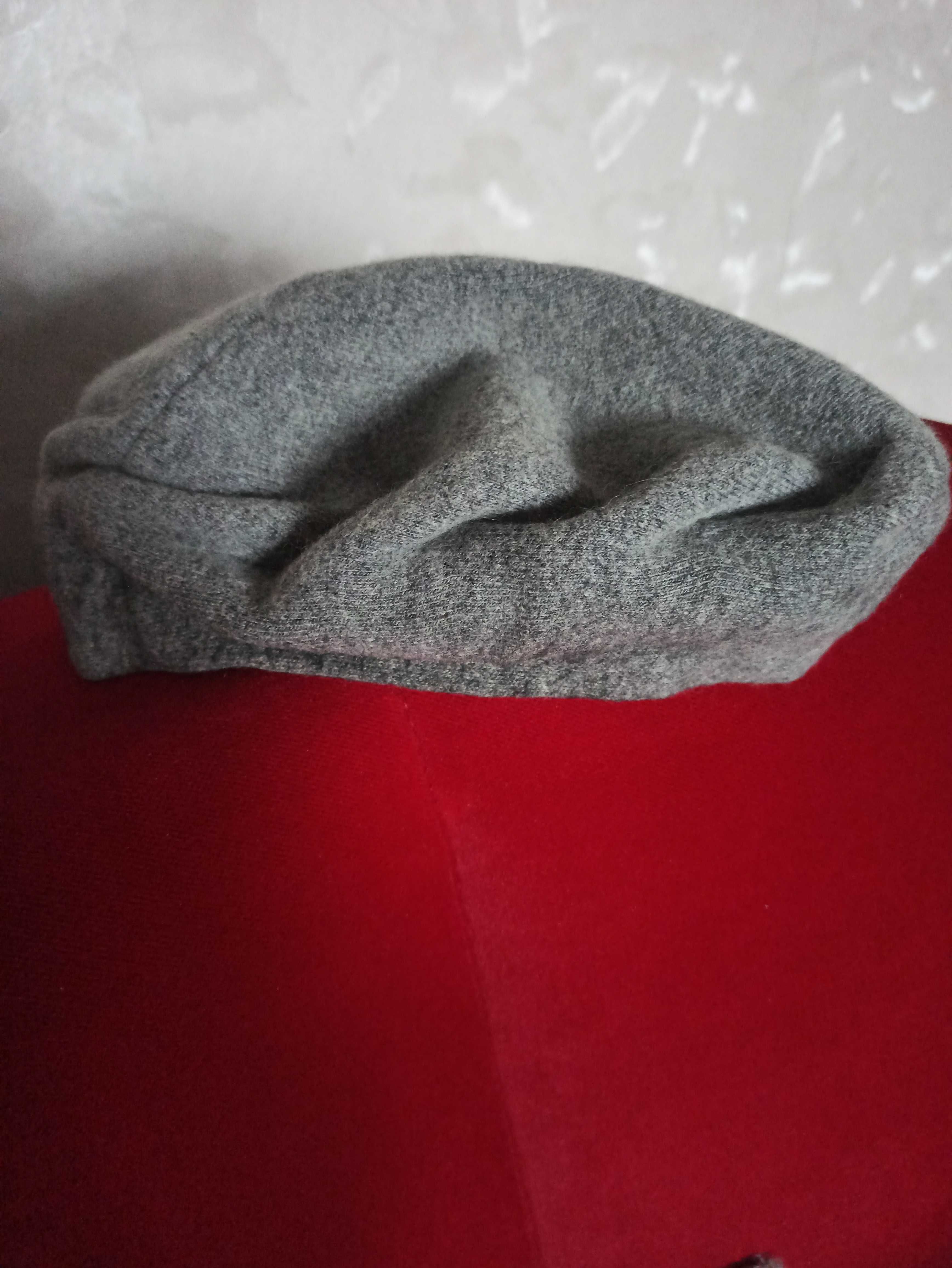beret dzianinowy na zimę