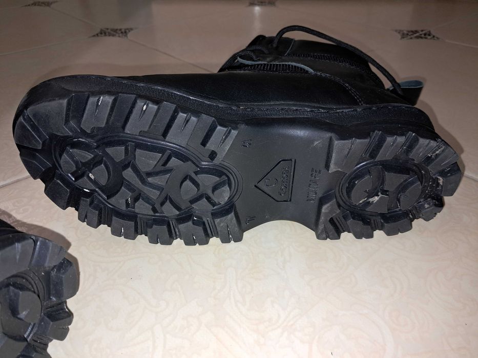 Ботинки мужские, кожаные