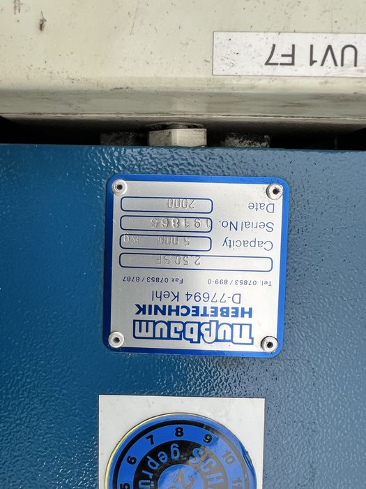 Podnośnik dwukolumnowy Nussbaum 5T