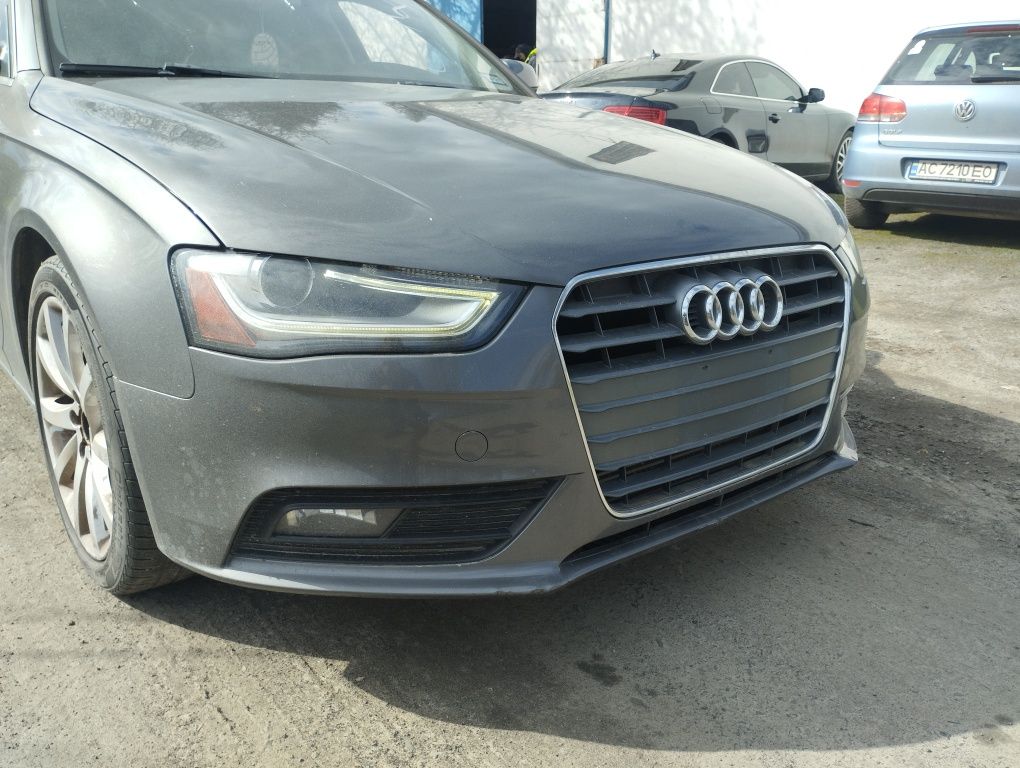 Розборка разборка ауді Ауди а4б8 audi a4b8 usa мотор CAE колір LX7R