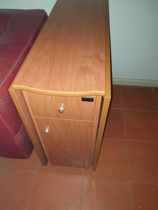 Mesa de abas em madeira maciça