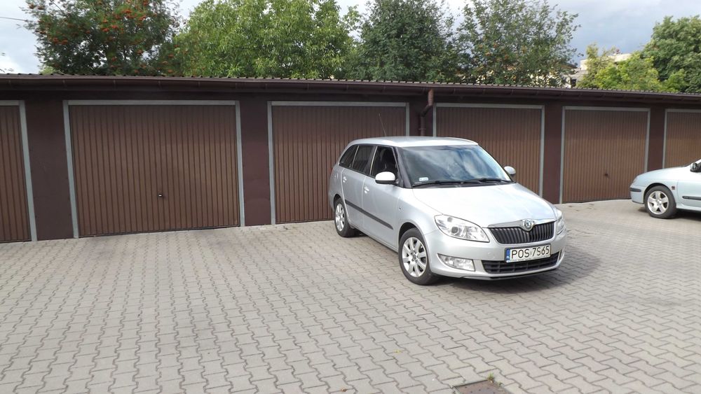 Mieszkanie 2 pokojowe 1p we wspólnocie z garażem kpl