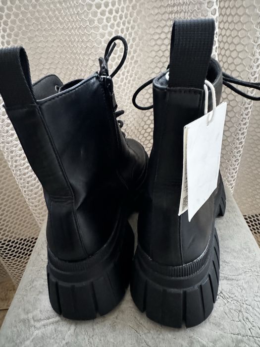 Жіночі ботінки (берці)