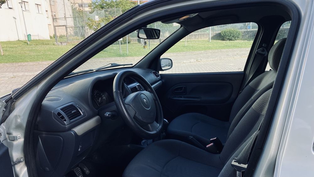Renault Clio 2004