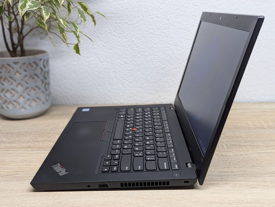 Продаю класний, 4х ядерний ноутбук