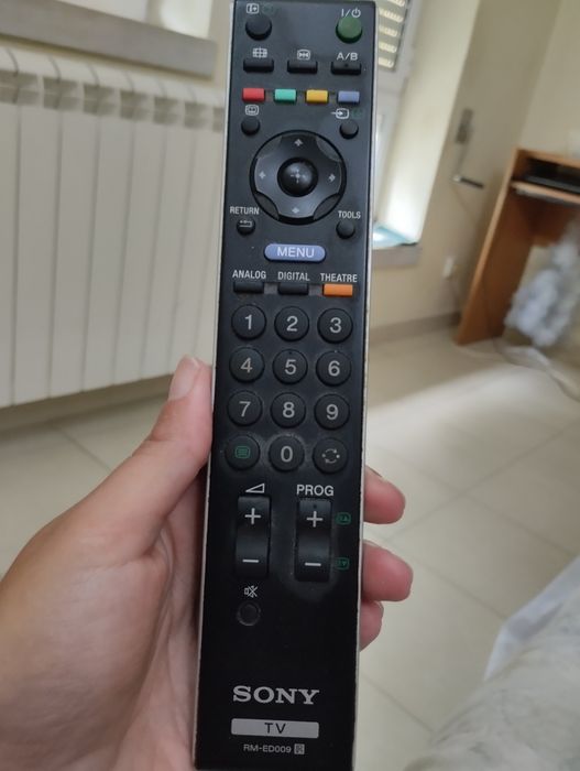 TV Sony Bravia, em bom estado