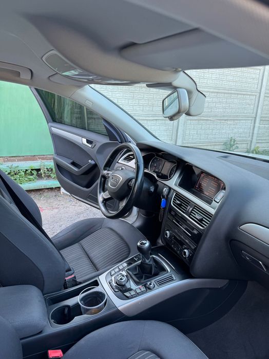 Audi A4 2013 повний привід