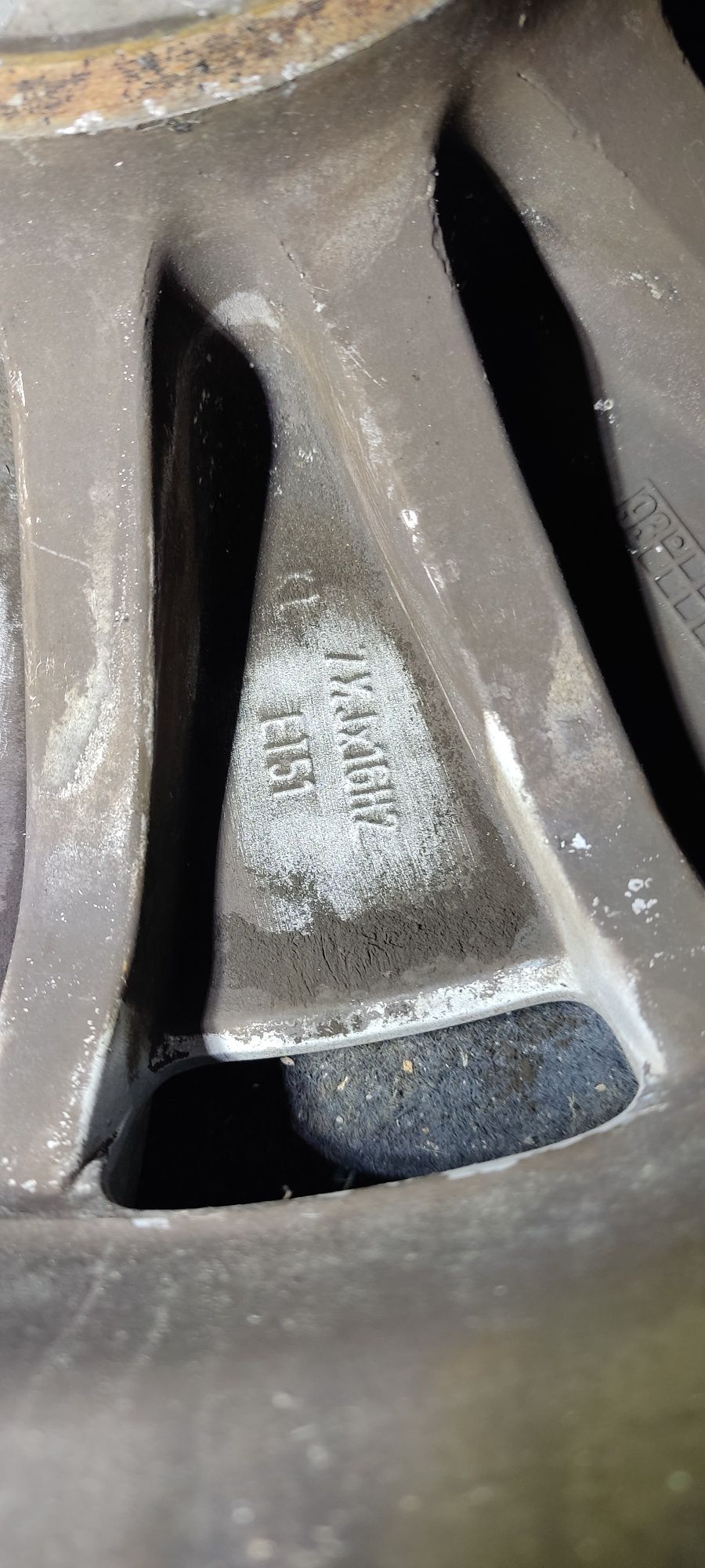Jantes Mercedes Gullideckel 16' Raras