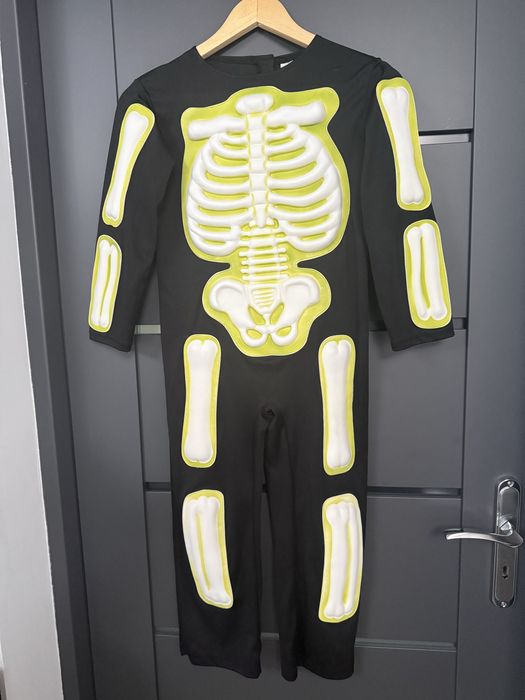 Stroj haloween rozm 122/128 7-8 lat