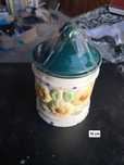 Pofe decorativo em ceramica
