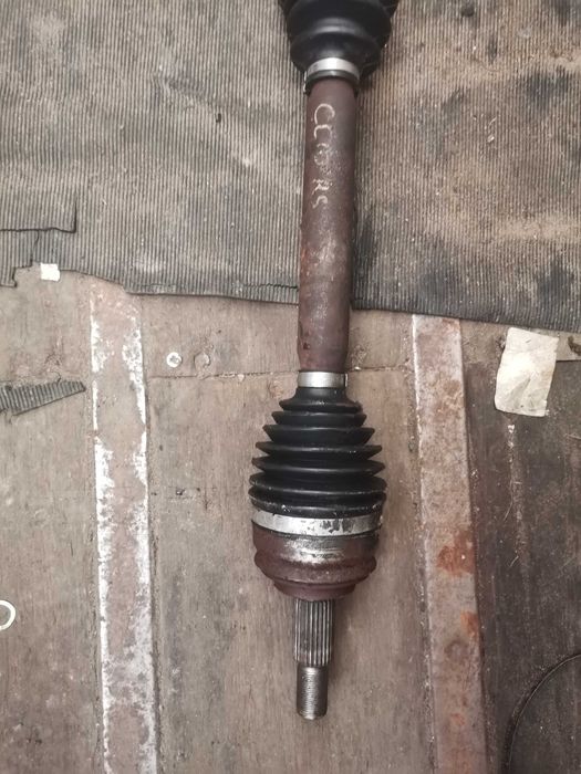 Półoś Prawa Clio RS Trophy