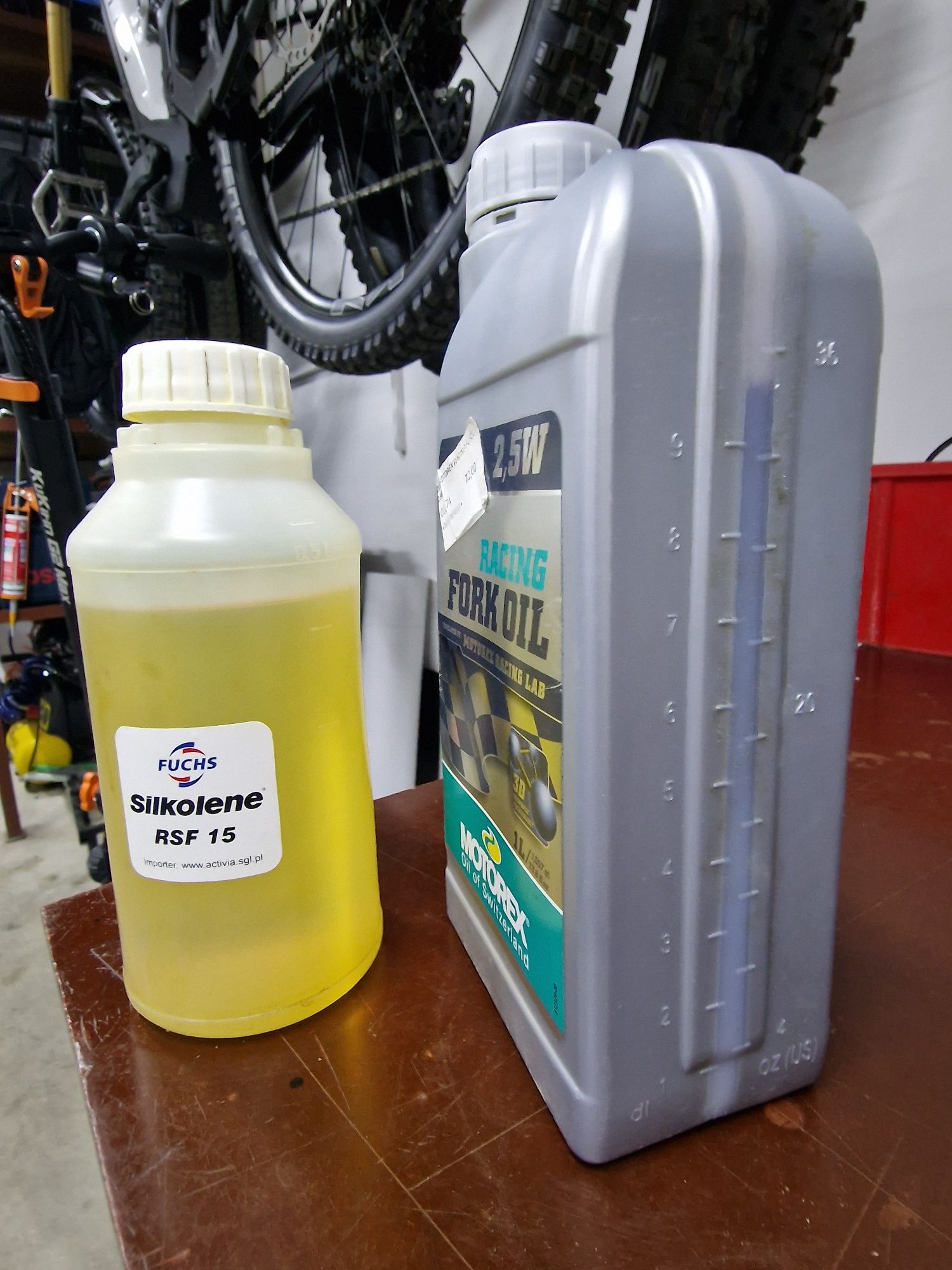 Olej Motorex 2.5w do amortyzatorów  silkolenen fuchs rfs 15