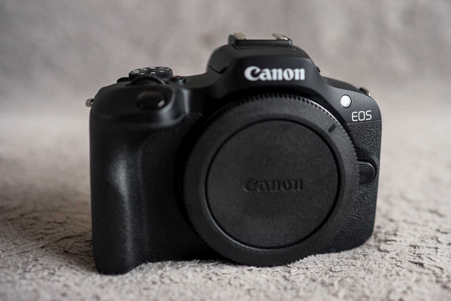 CANON EOS R100 - IDEAŁ, jak nowy - raz użyty. Bezlusterkowiec