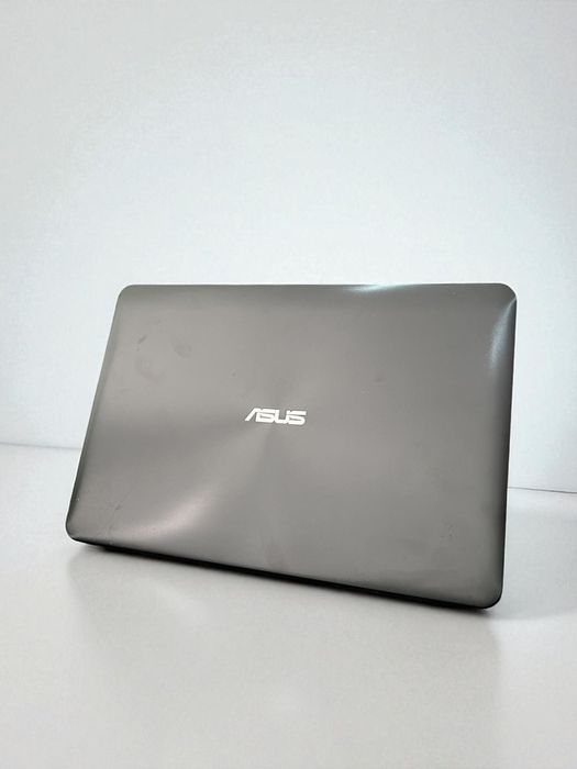 Asus X5554 - Intel Core i5 - Nvidia Geforce - Precisar trocar palmrest