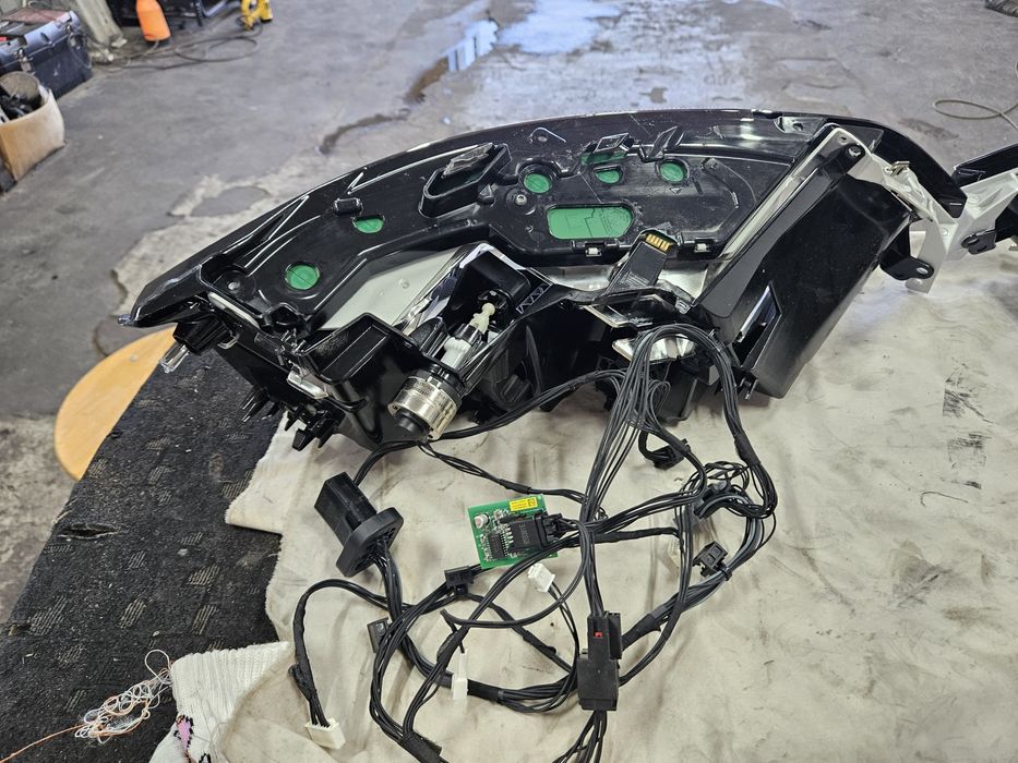 фари запчастини Peugeot 3008/5008