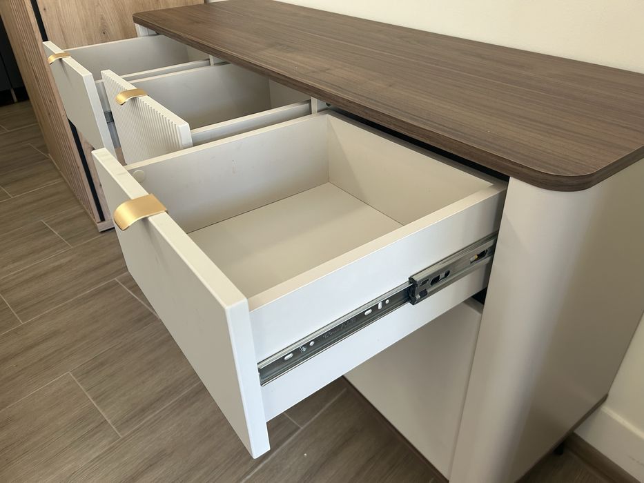 Komoda zaokrąglone boki kolor kaszmir + orzech