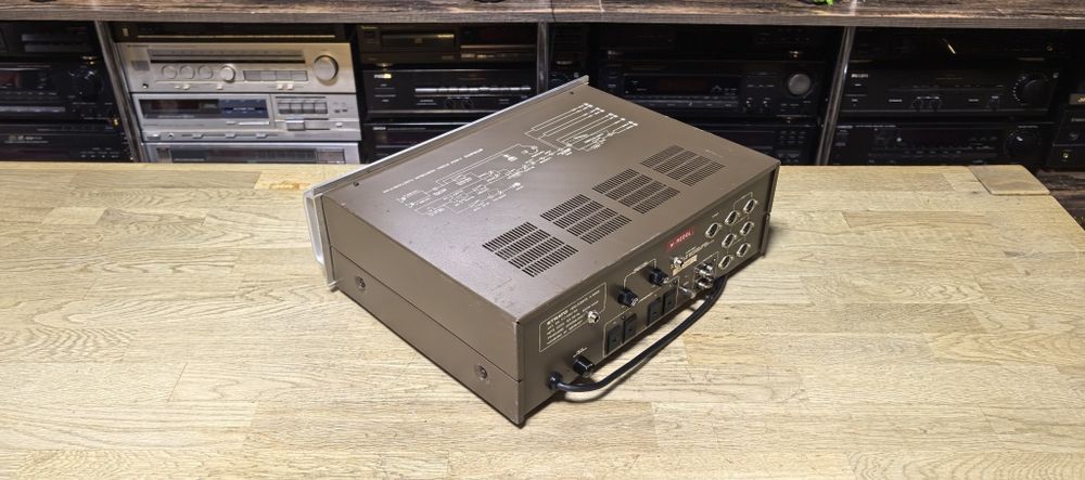 Підсилювач Strato A-9009/8Ω