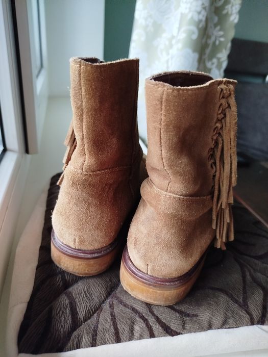 Демісезонні  замшеві ботінки сапожки Mango