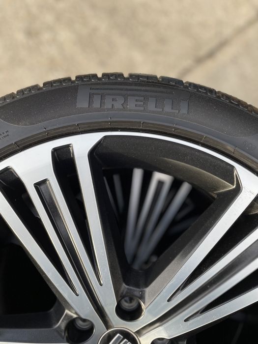 Koła Alu SEAT TARACCO 5x112-20 ET41 Pirelli 235/45r20 5FJ601025B