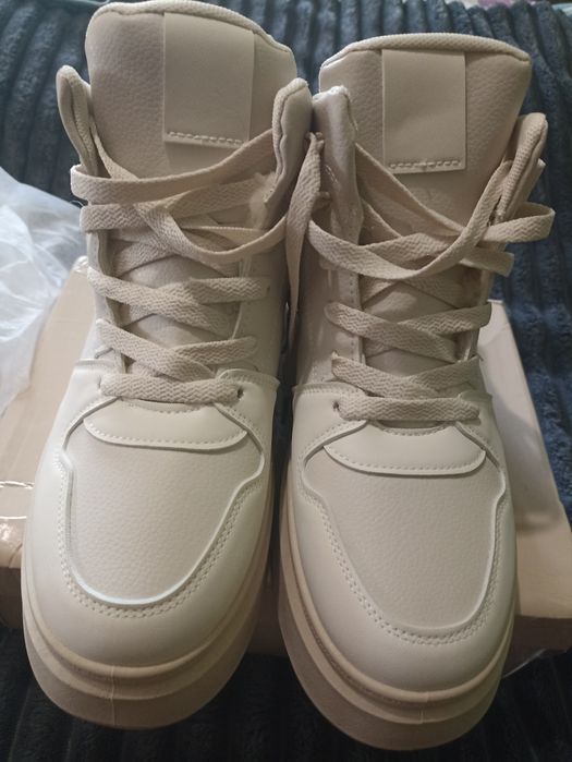 Нові зимові хайтопи жіночі устілка 25 см