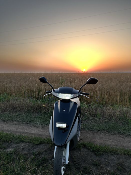 Продам скутер, хонда діо аф 27.